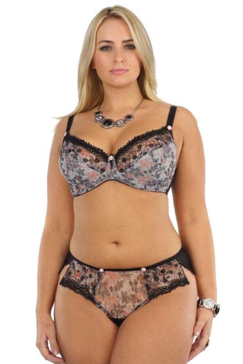 rantsofacurvelover:  Some Gina to brighten up the day.