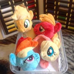wolfiboi:  More pony heads! #mlp #mylittlepony #friendshipismagic #mylittleponyfriendshipismagic #mlpfim #mylittleponyseason6 #rainbow #dash #rainbowdash #applejack #fluttershy #bigmac #bigmacintosh #pony #plush #plushie #ponyplush #mylittleponyplush