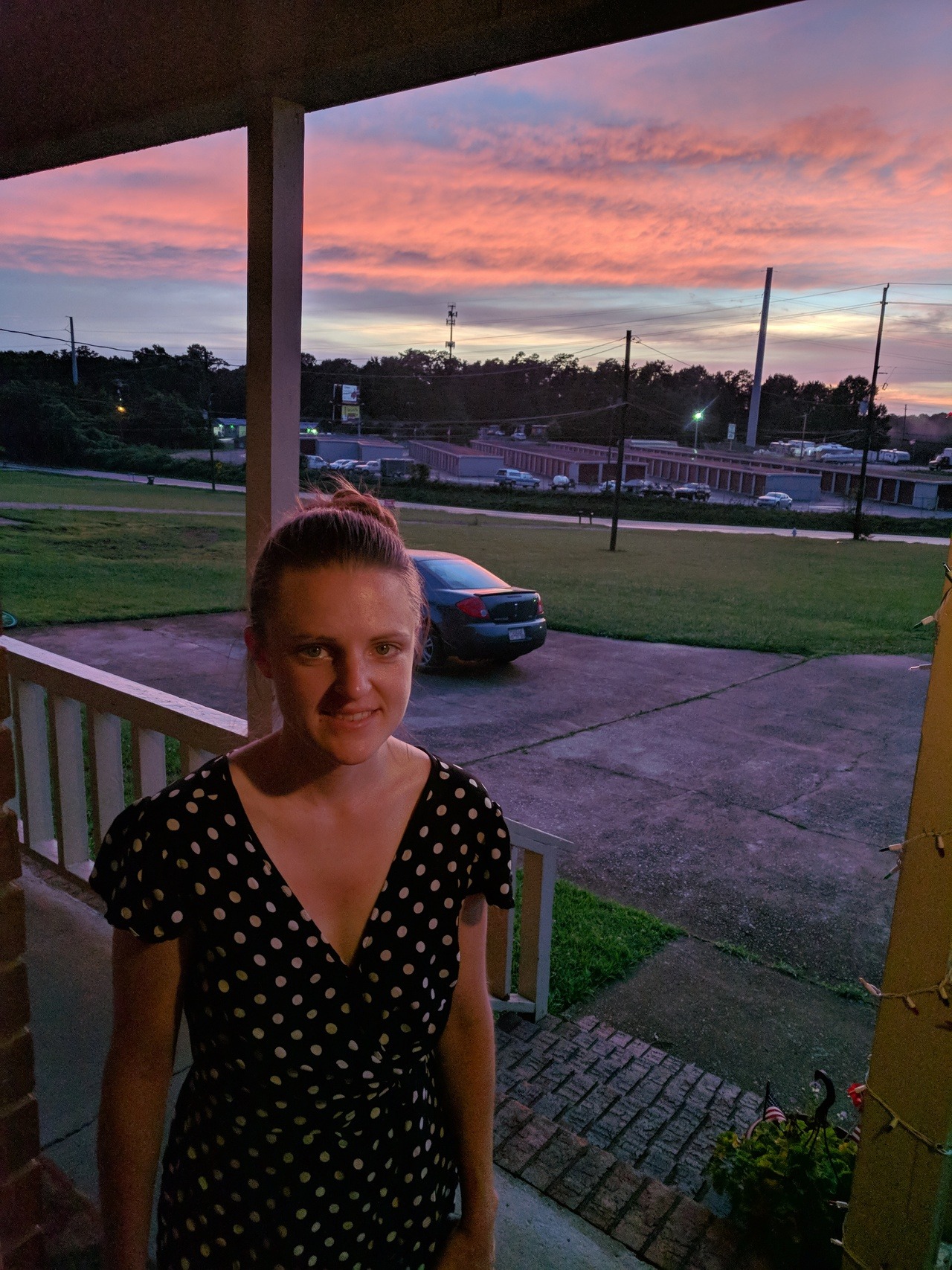 genobabyyeah:  My wife got a new dress, and I love it! Especially when she has no