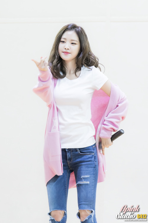 Son Na Eun (A Pink) - Chulwon 5th Artillery Brigade Soldiers Event Pics