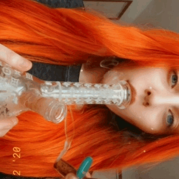 pourpaintmylove-deactivated2022:theworldweloveandhate:dope fucking hair!