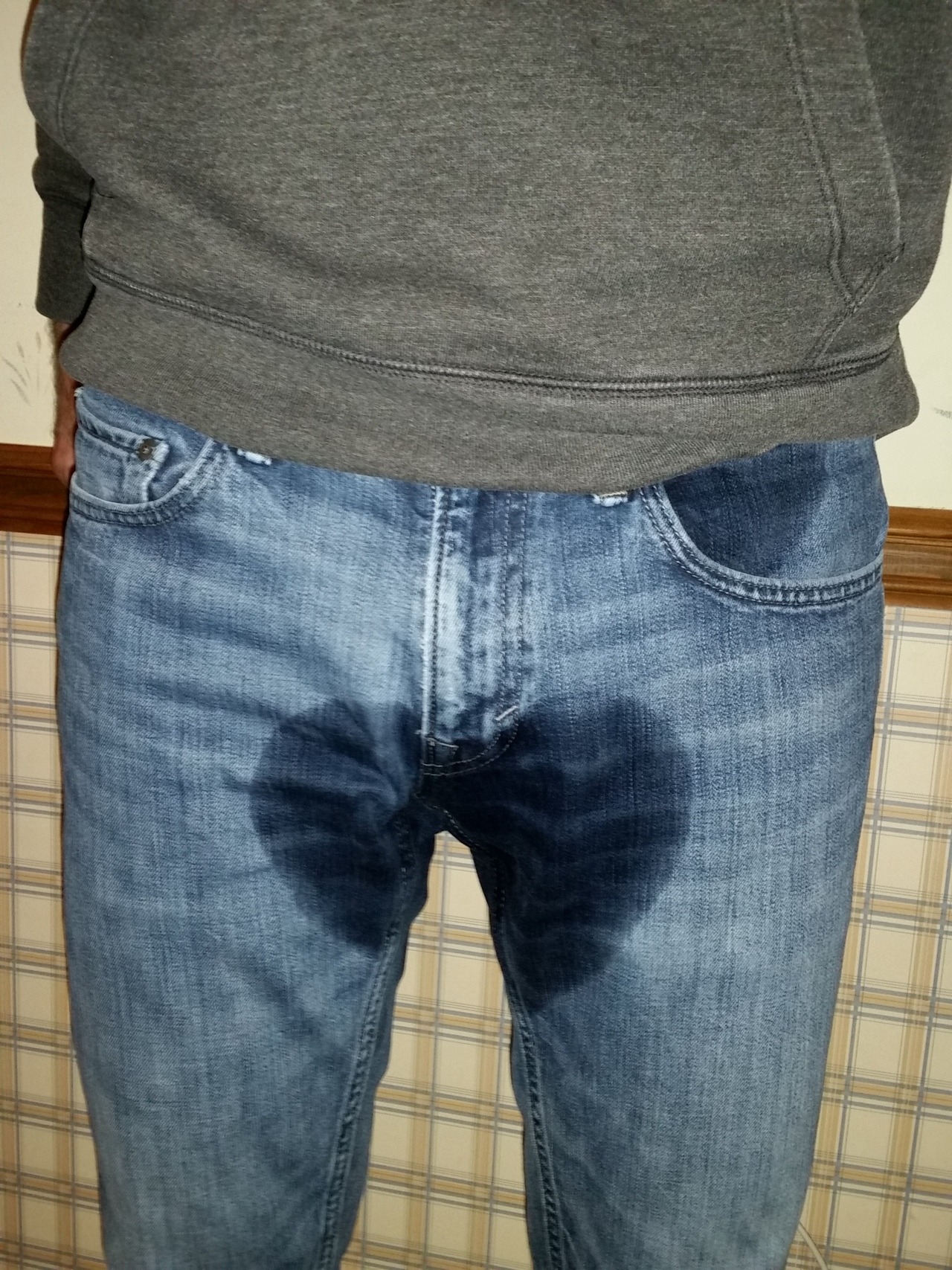 joshdiaperboi: So, I got dressed in my GoodNite like a good boy for the day (top