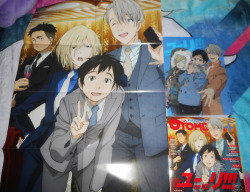 Got some goodies in the mail today! Poster and clearfile inside this issue of Otomedia magazine, there’s also a cute comic in it! 