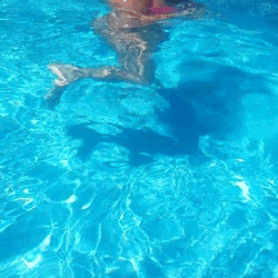 belowdeck1:  Who wants to swim..?? 💋💋