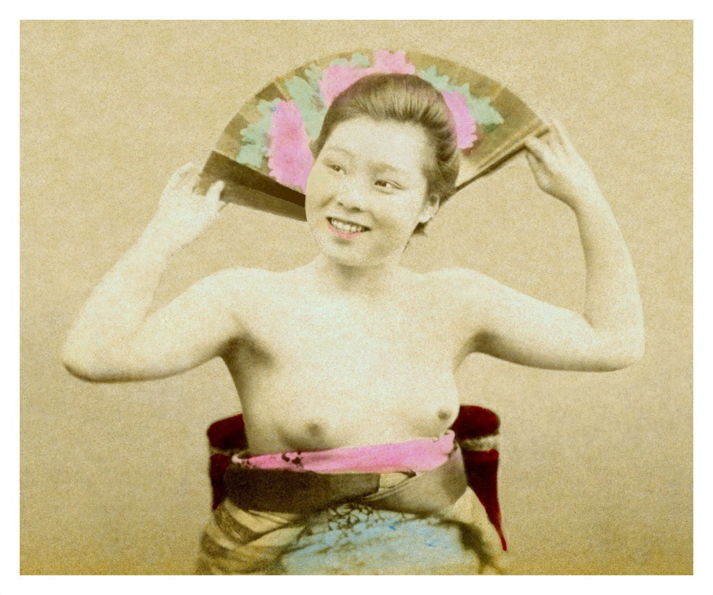 Topless Japanese geisha. Via Okinawa Soba.