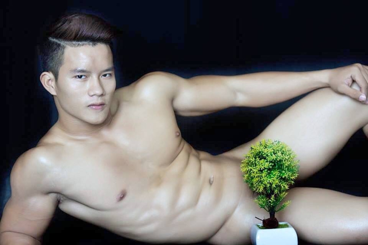 hoangnamlau:  Đừnggggggggggggg…. Dừng lại :)) 