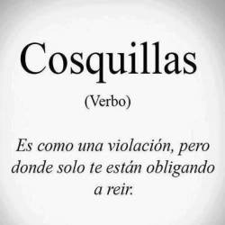 elgordovolador:  condelimoncio:  balda7:  Hasta en los codos y las rodillas…   &ldquo;Cosquillas (Verbo)”  Soy un violador en serie…Donde eta?? 