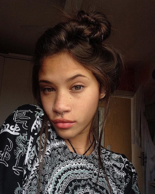 http://streetgrl.tumblr.com/post/157418336942