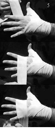 feiyueloplainshoes:  MMA hands wrapping!! It is worth learning and practicing!Feiyue