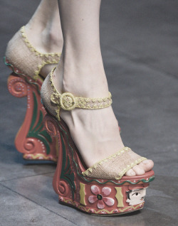 voguelovesme:  Dolce &amp; Gabbana Spring/Summer 2013