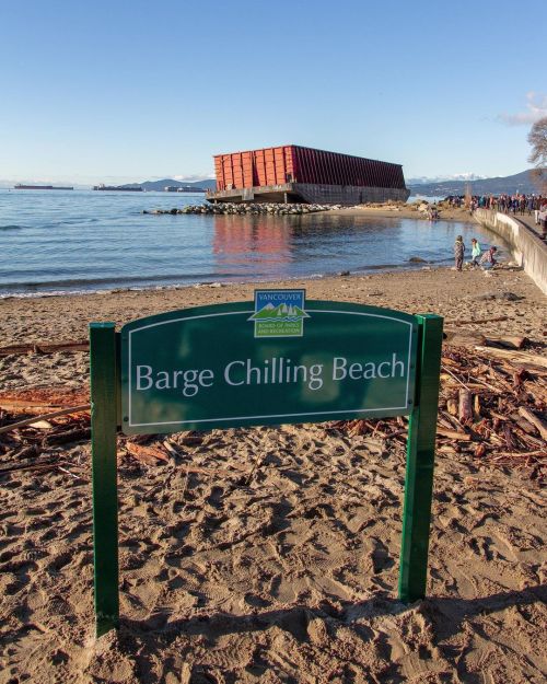nevver:  Barge Chilling Beach, Vancouver (via @arielle.n.d)