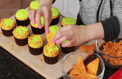 rosannapansino:Mountain Dew Doritos Cupcakes - Video [ LINK ]
