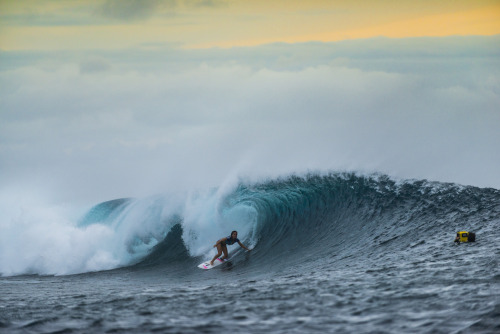 cbssurfer:Bruna, about to have a very good time in FIJI 