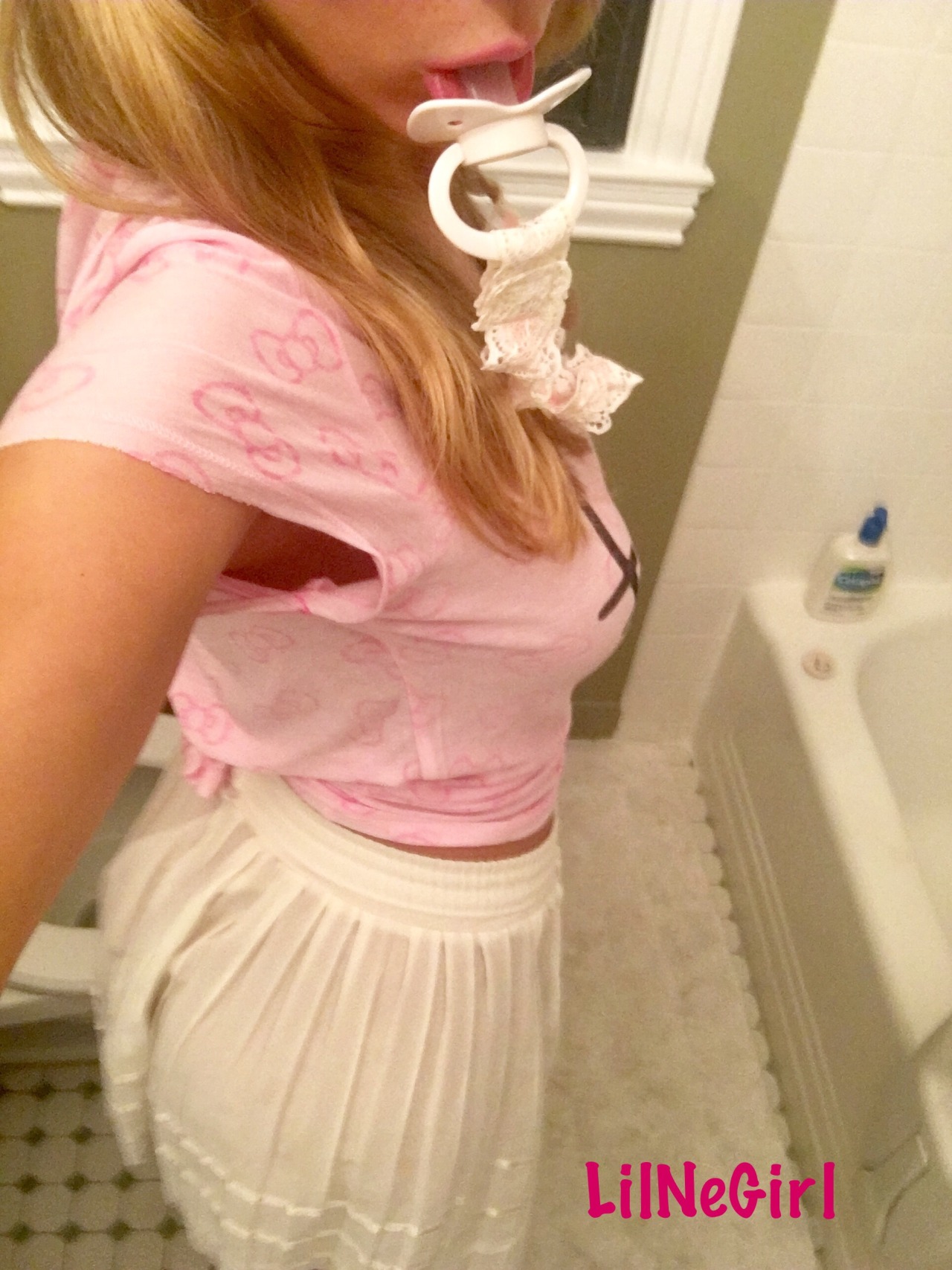 lilnegirl:  Got all pretty to surprise my Daddy! He really is the bestest Daddy ever!!!