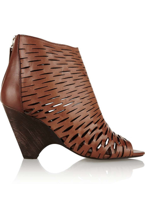 High Heels Blog wedgeswedgeswedges: Quela laser-cut leather wedge sandals via Tumblr