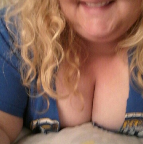 big09g:  Sexy wife sent me these pics today while I was at work.  Love getting pics from her.