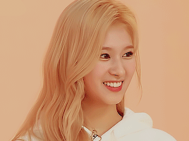 (190423) Idol Room - Sana