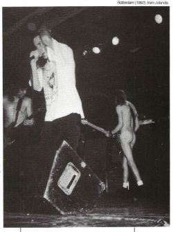 amadaun23:  Mike naked on stage, Nighttown, Rotterdam March 6 1992