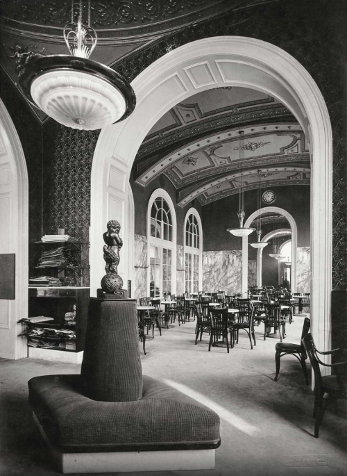 OTTO PRUTSCHERInterior of Café Ronacher, Vienna 1913© Otto Prutscher Family Archive / MAK Wien