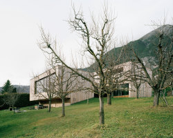 subtilitas:  Bechter Zaffignani Architekten - House P, Tyrol 2014. Via, photos &copy; Rasmus Norlander.