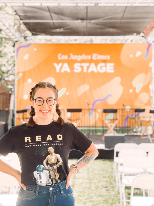 Last weekend I spent two days in the sun at #bookchella! Check out my reel featuring some of the aut