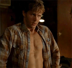 nucelebs:   ryan kwanten  