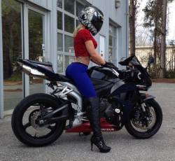 motorcycles-and-more:  Biker girl on Honda
