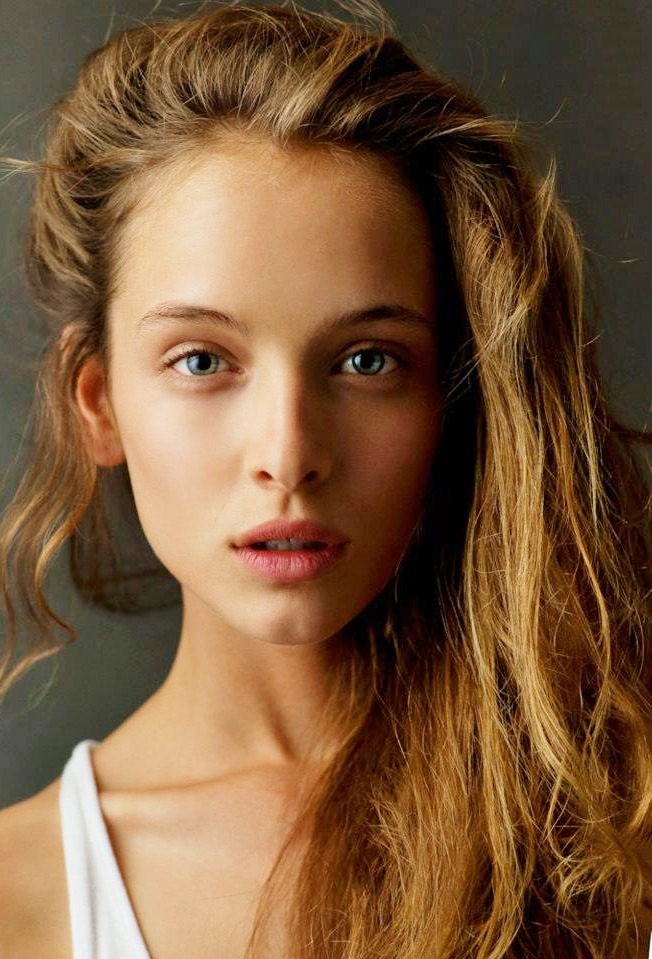 newlookbyfn:  omg she’s beautiful 