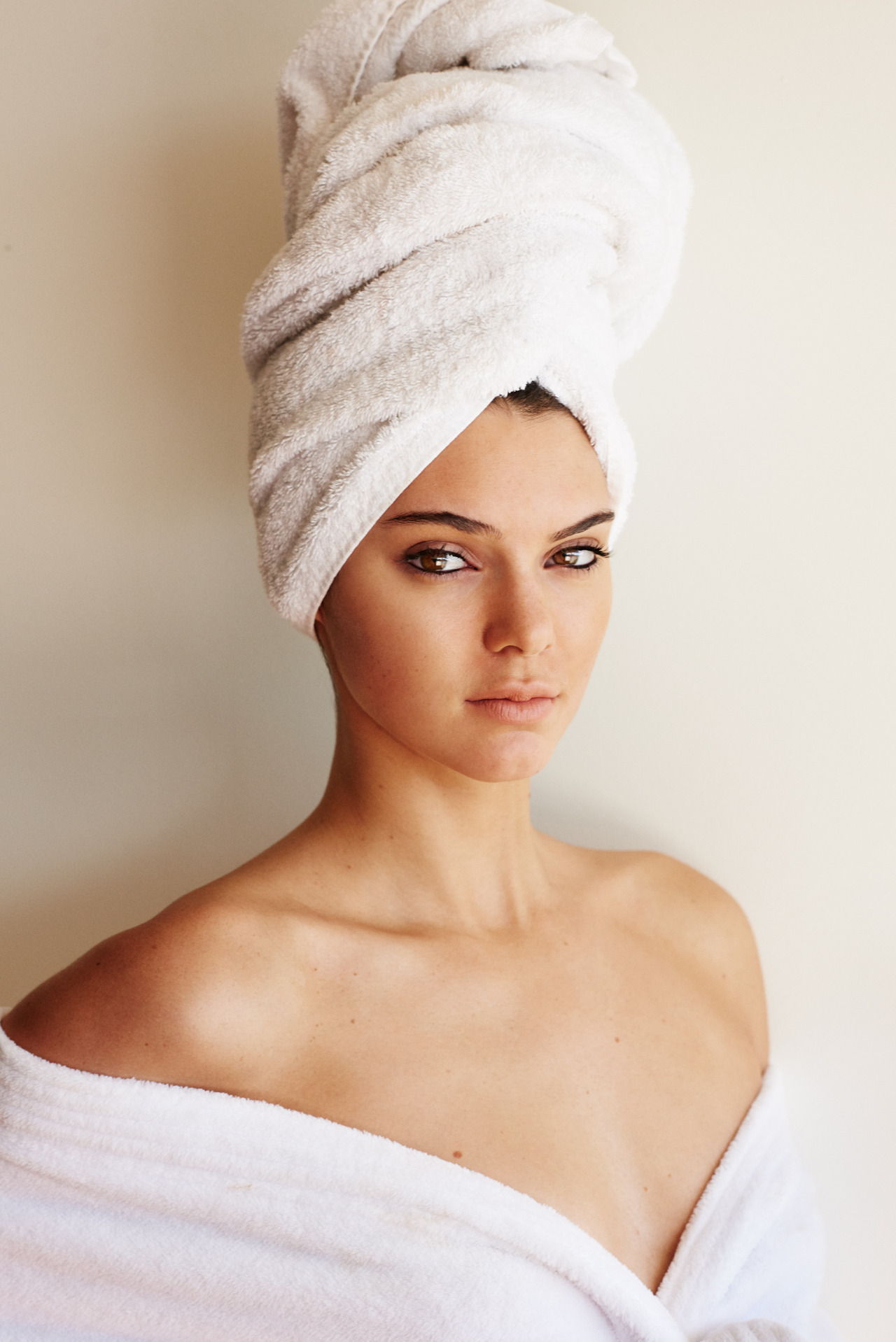 kendallnjennerfashionstyle:  Photographed by Mario Testino for the ‘Towel Series’