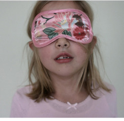 thebeautyofherface:Sleep Mask 