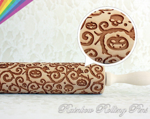 ms-debano:sosuperawesome:RainbowRollingPins on Etsy@hannah-bear94 YOOOOOOO