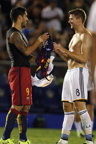 sirjocktrainer:  fcbmessi-deactivated20160119:  Los Angeles Galaxy’s Steven Gerrard
