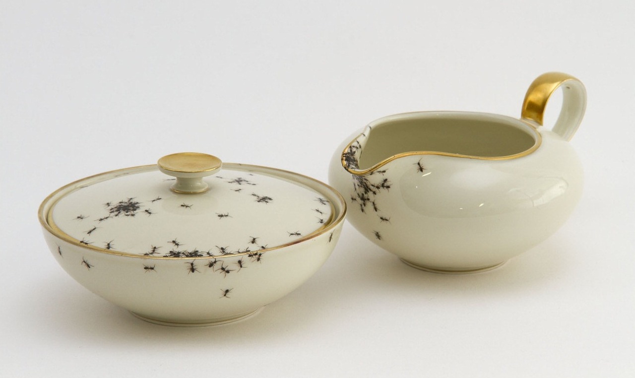 gildedgravestones:  Vintage Porcelain Covered With Hand-Painted Ants   This would