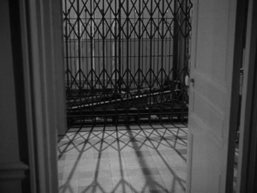 Cinema without people: Les Diaboliques. Henri-Georges Clouzot, 1954.