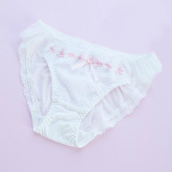 coquettefashion:White Or Pink Lace Tiny Rose