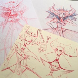 Sketching out Maleficient&rsquo;s outfit and design to on @javier_barroeta_escuela Costume design Master Class 