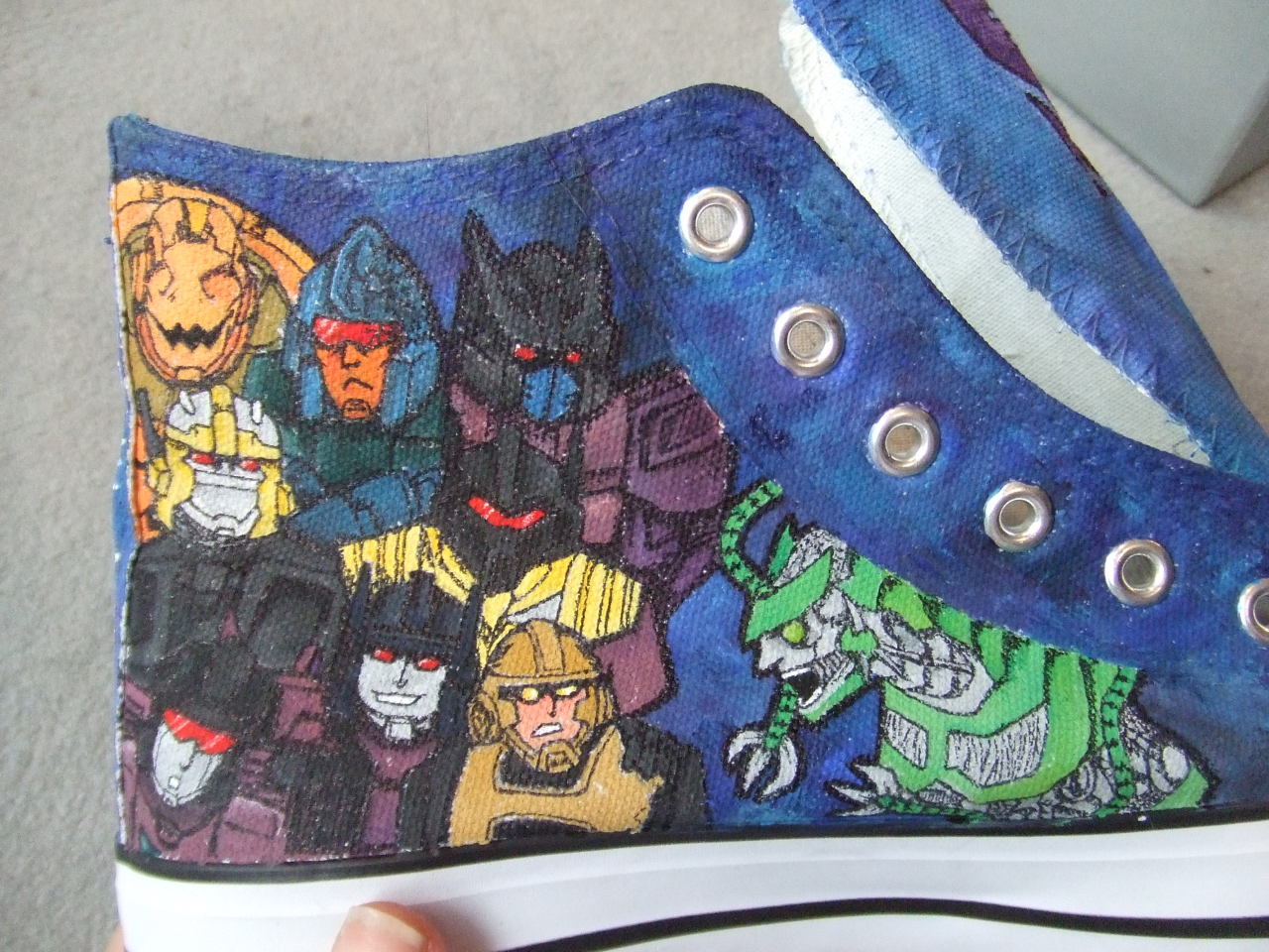 gunthatshootsennui:  rungian:  My new shoes.  &gt; Brainstorm and Black Shadowyay