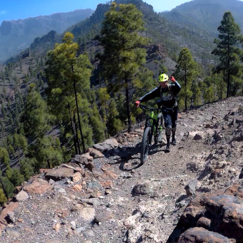 gravity-pushes: Some of those climbs on the Canaries are really exhausting, especially when the heat