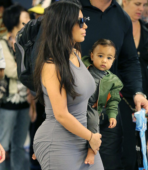 kimyeezy:  She is so adorable!! 