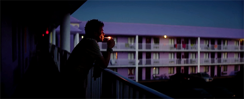 akajustmerry: “You know why this is my favorite tree?…‘Cause it’s tipped over, and it’s still growing.”    The Florida Project (2017). Dir. Sean Baker. DP. Alexis Zabe    