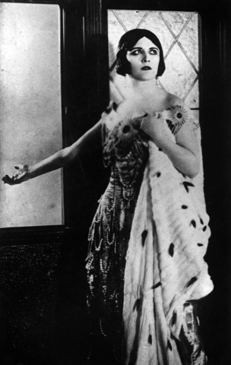 greatgdean:  Silent film star Pola Negri source Filmoteka