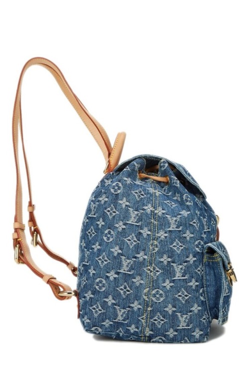 imni-nm: LOUIS VUITTON BLUE MONOGRAM DENIM SAC A DOS GM $4,150.00