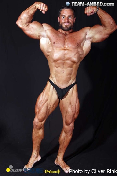 bodybuilders-are-hot:  David Hoffmann, Germany