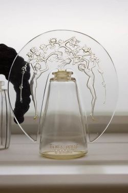 eau-de-moi: Beautiful Rene Lalique vintage perfume bottles (1930s).