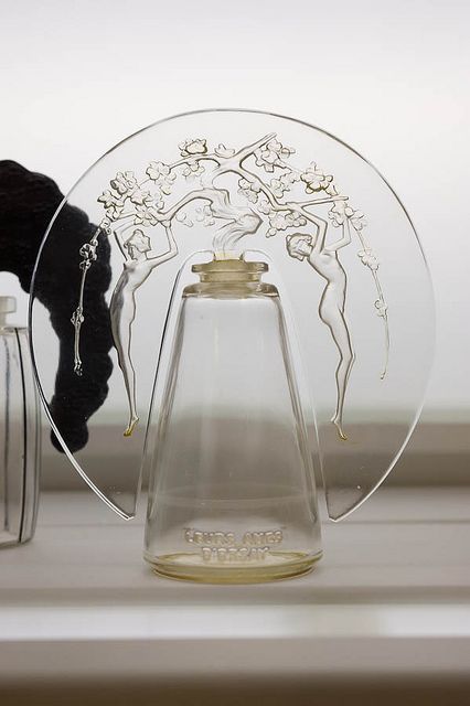 eau-de-moi:Beautiful Rene Lalique vintage perfume bottles (1930s).
