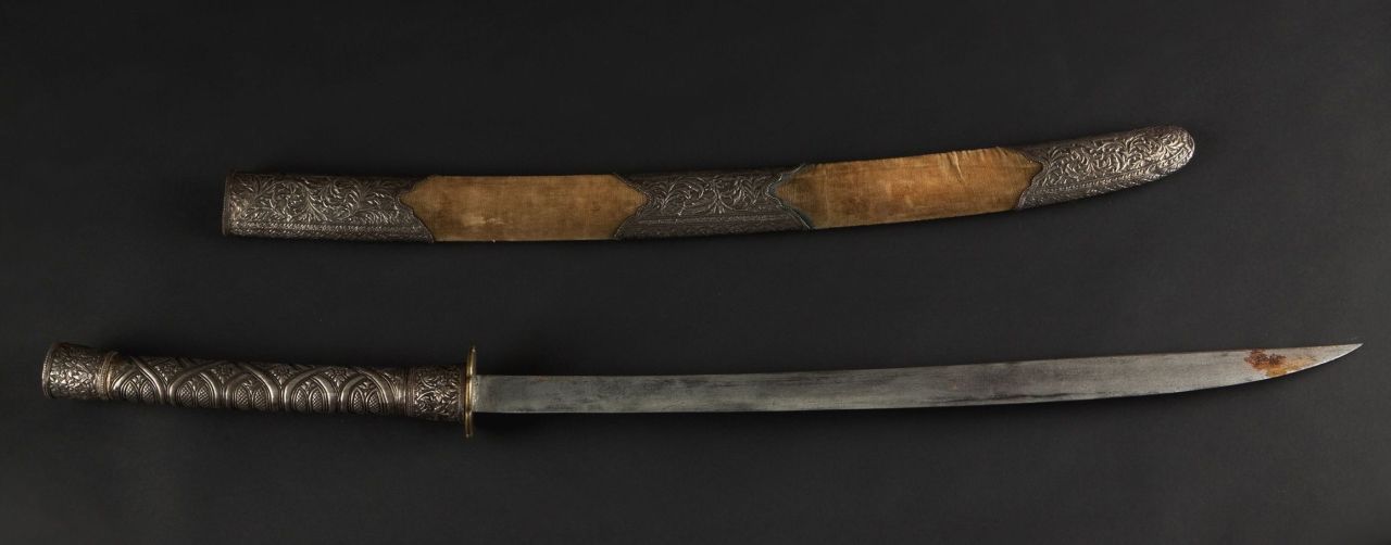 art-of-swords:  Dha Sword Dated: 19th century Culture: Burmese Measurements: overall