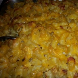 #foodporn #homemade #macaroni &amp; #cheese with #bacon