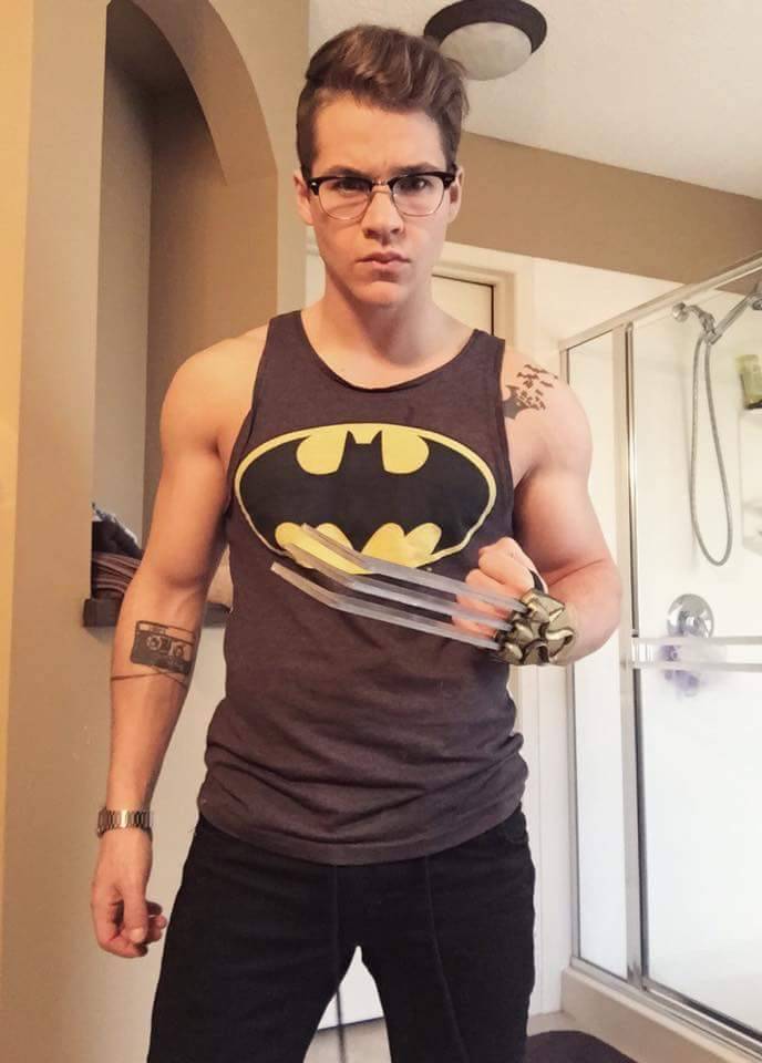 lovingmalecosplay:  For my first post one of my favorite cosplayer’s Michael Hamm