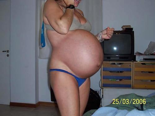 XXX Pregnant Redheads photo