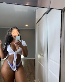freakytyfromthachi:Send me a Freaky pic 